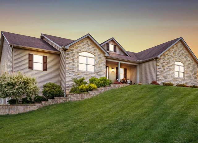 Property at 10 Thornberry Dr, Thornville, OH 43076, 3 beds, 2.5 baths