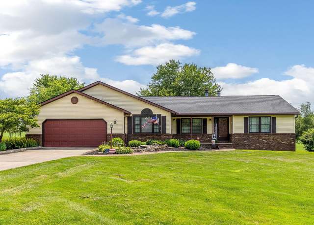 Property at 6651 Lancaster Rd, Hebron, OH 43025, 3 beds, 2 baths