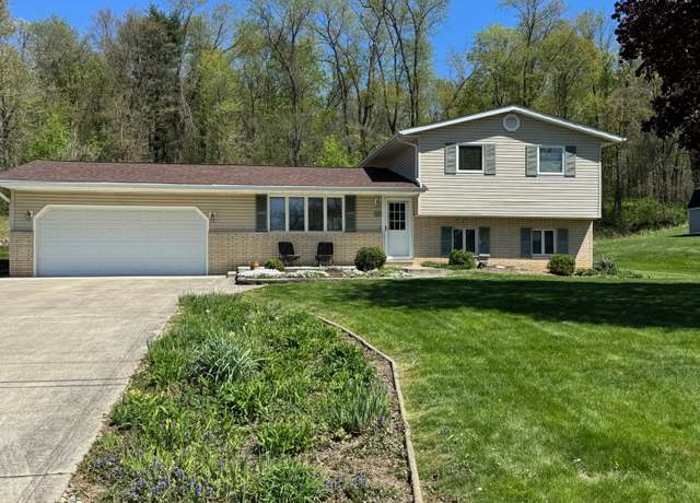 Property at 391 Clearview Dr, Newark, OH 43055, 3 beds, 1.5 baths