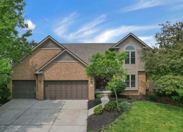 Property at 4583 Hunting Creek Dr, Grove City, OH 43123, 4 beds, 2.5 baths