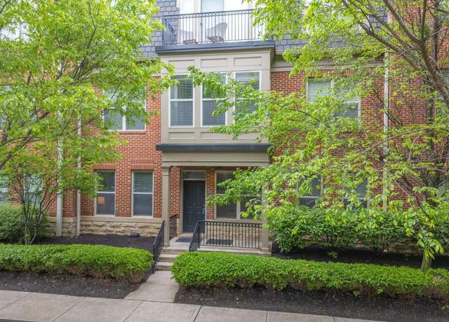 Property at 942 Perry St, Columbus, OH 43215, 2 beds, 2 baths
