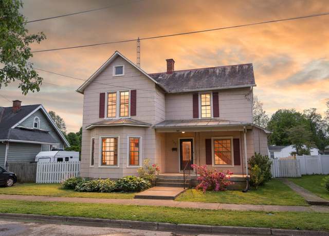 Property at 302 Oak St, Mount Vernon, OH 43050, 3 beds, 2 baths