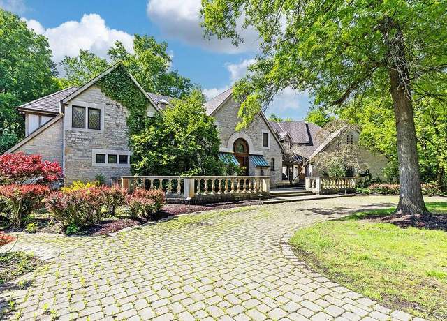Photo of 1635 Strathshire Hall Pl, Powell, OH 43065