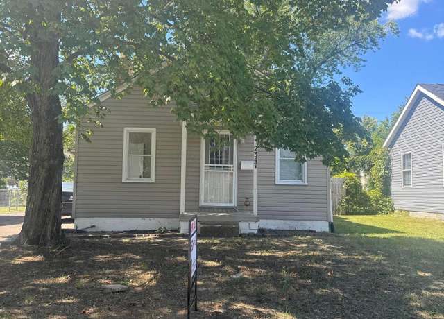 Property at 2347 Parkwood Ave, Columbus, OH 43211, 2 beds, 1 bath
