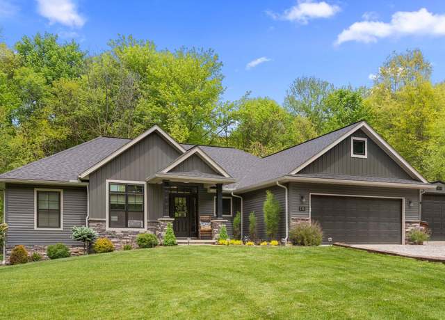 Property at 530 Terrace Ridge Cir, Howard, OH 43028, 4 beds, 3 baths