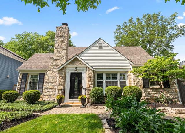 Photo of 1572 Barrington Rd, Upper Arlington, OH 43221