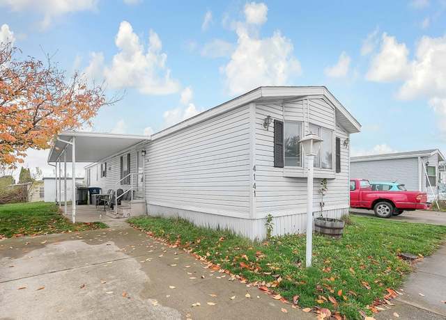 Property at 4141 Kershaw Dr, Columbus, OH 43207, 3 beds, 1.5 baths