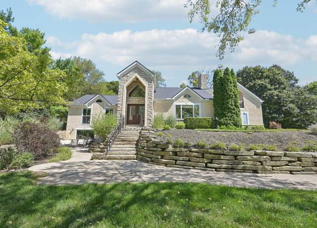 Photo of 10669 Riverside Dr, Powell, OH 43065