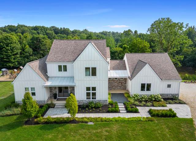 Property at 4181 Corner Rd, Alexandria, OH 43001, 4 beds, 3.5 baths