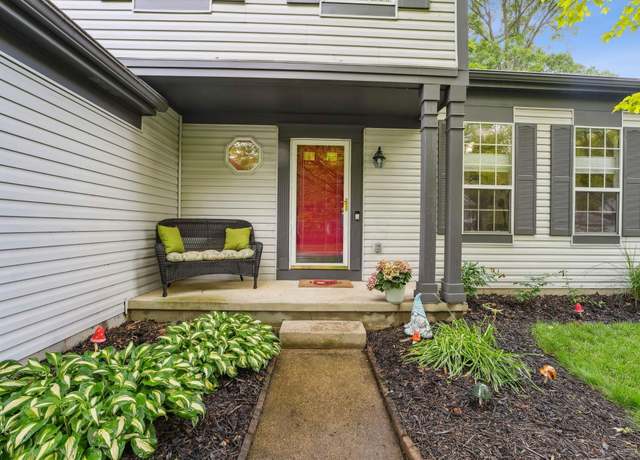 Property at 5191 Hialeah Ct, Columbus, OH 43221, 5 beds, 3.5 baths