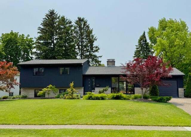 Property at 1805 Millwood Dr, Columbus, OH 43221, 4 beds, 3 baths