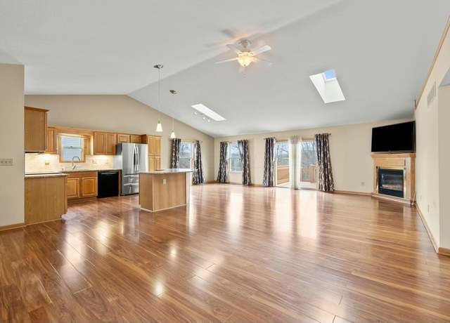 Property at 151 Heatherwood Dr, Howard, OH 43028, 6 beds, 3 baths