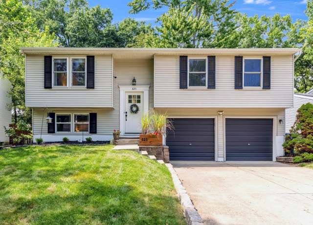 Property at 825 Mcdonell Dr, Gahanna, OH 43230, 3 beds, 1.5 baths