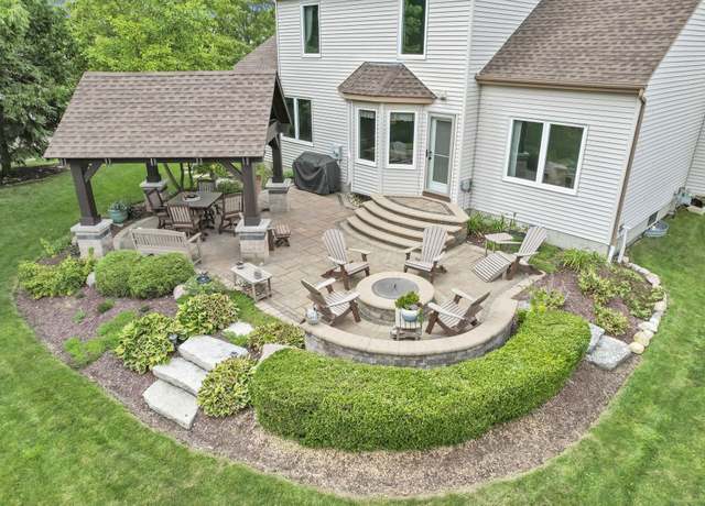 Photo of 5950 Varwyne Dr, Dublin, OH 43016