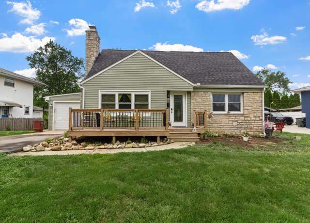 Property at 565 S Kellner Rd, Columbus, OH 43209, 3 beds, 2.5 baths