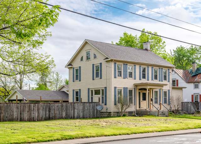 Property at 517 W Locust St, Wilmington, OH 45177, 5 beds, 2 baths