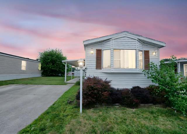 Property at 4125 Martinsburg Dr, Columbus, OH 43207, 2 beds, 2 baths