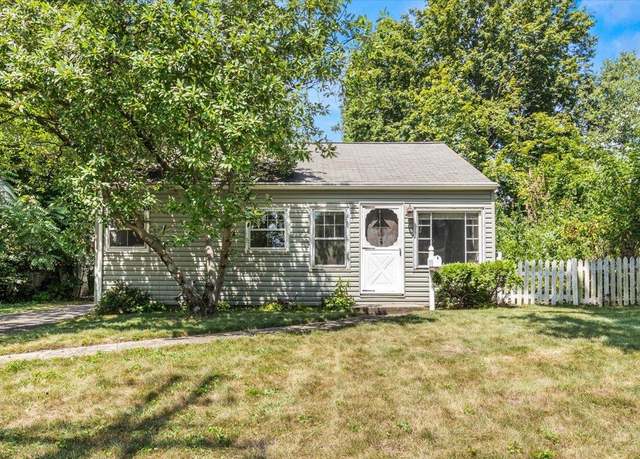 Property at 122 Clark St, Columbus, OH 43230, 2 beds, 1 bath