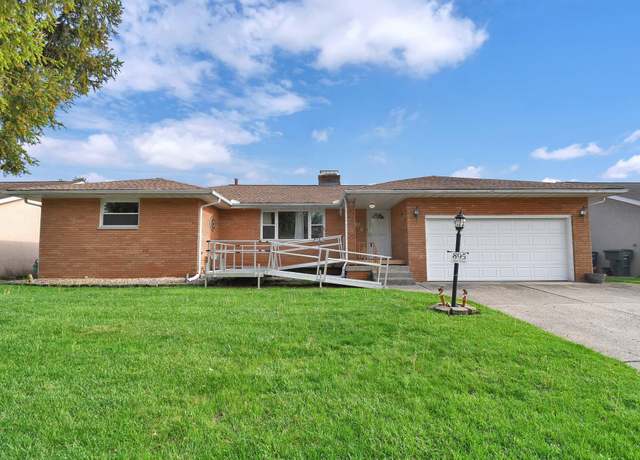 Property at 895 Janet Dr, Columbus, OH 43224, 3 beds, 3 baths