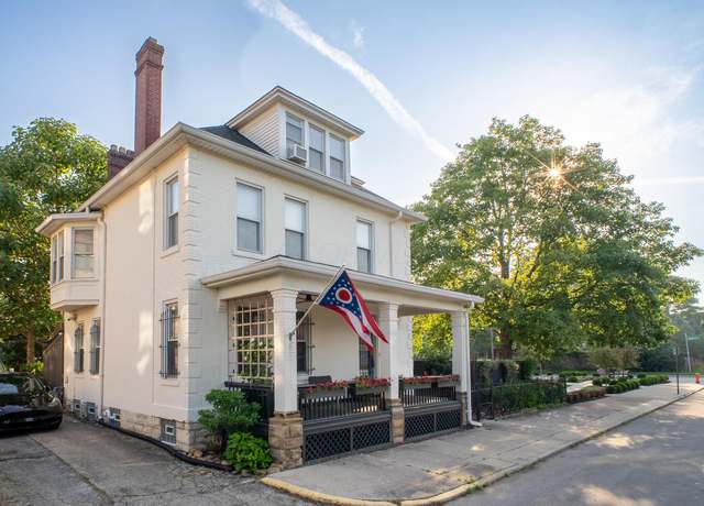 Property at 946 Oak St, Columbus, OH 43205, 4 beds, 3 baths