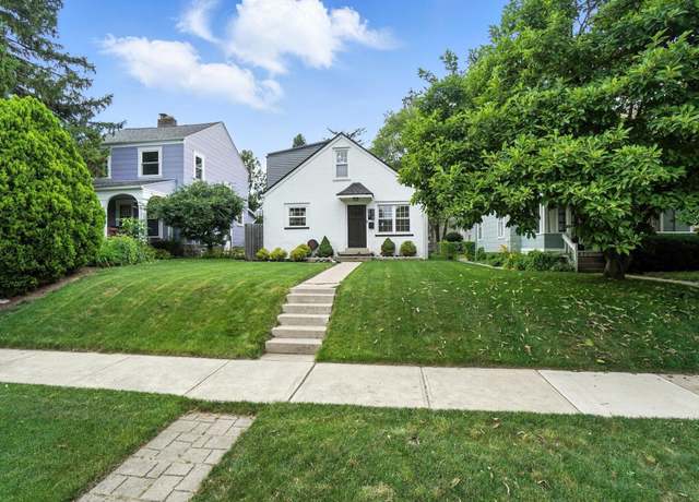 Property at 867 Gladden Rd, Columbus, OH 43212, 4 beds, 2 baths