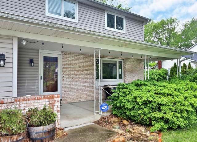 Property at 327 Warlock Ct, Columbus, OH 43230, 4 beds, 2.5 baths