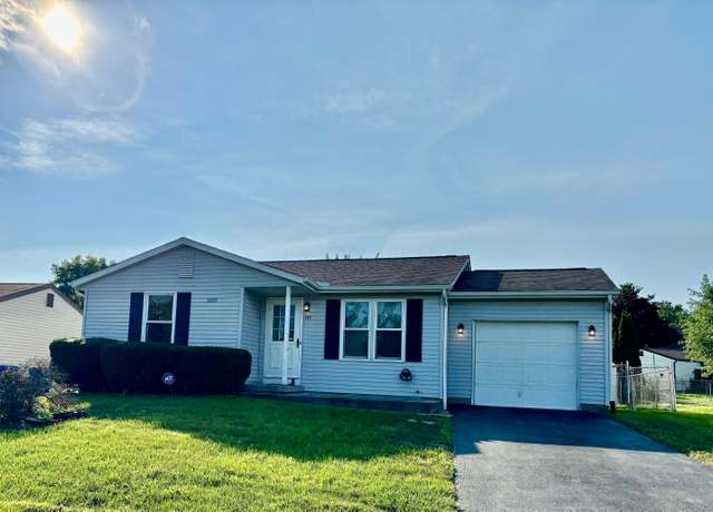 Property at 840 Cherry Bud Dr, Columbus, OH 43228, 3 beds, 1.5 baths