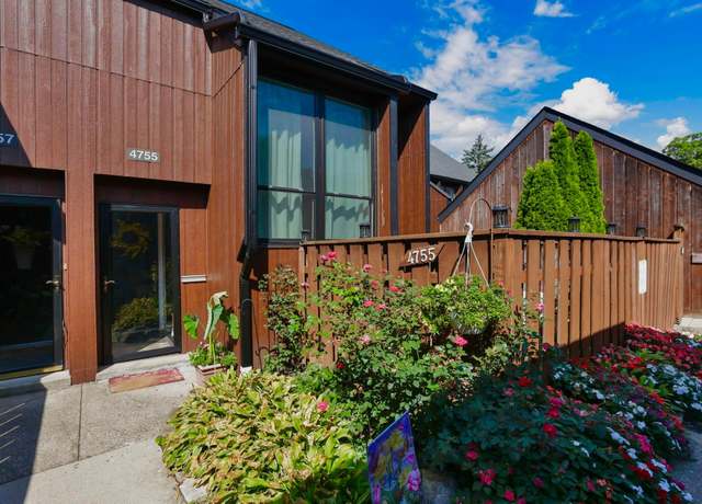 Property at 4755 Crazy Horse Ln #6, Westerville, OH 43081, 2 beds, 2.5 baths