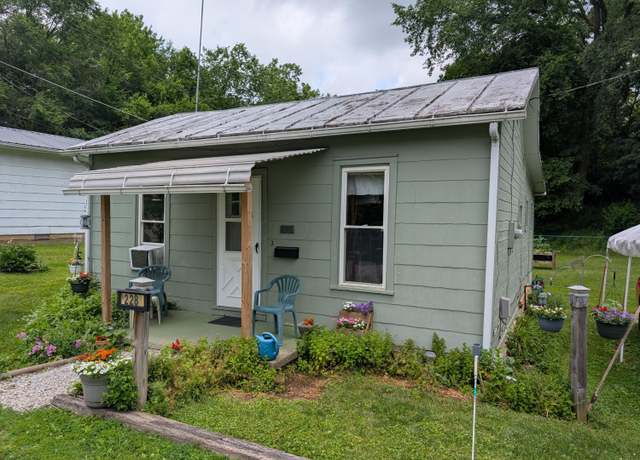 Property at 228 W Elm St, Mount Gilead, OH 43338, 2 beds, 1 bath