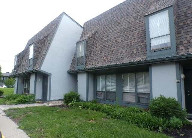 Property at 1022 Galliton Ct Unit C, Columbus, OH 43220, 2 beds, 1.5 baths