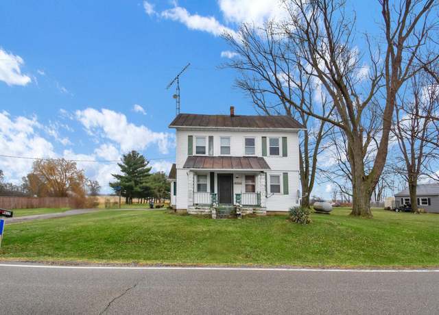 Property at 4417 Beechgrove Rd, Bucyrus, OH 44820, 4 beds, 1 bath