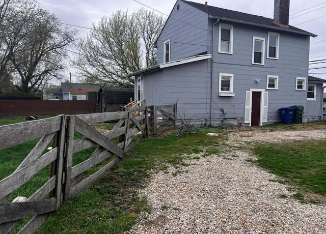 Property at 1146 Brentnell Ave, Columbus, OH 43219, 3 beds, 1 bath