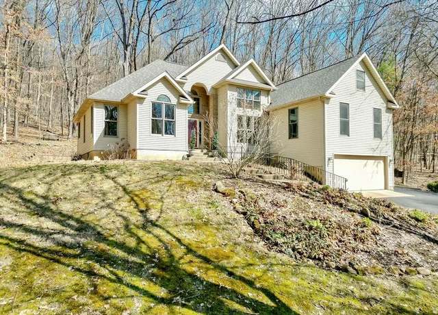 Property at 20643 Berry Rd, Mount Vernon, OH 43050, 4 beds, 2 baths