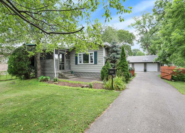 Property at 220 Robinwood Ave, Columbus, OH 43213, 2 beds, 1 bath
