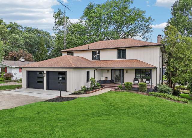 Property at 1219 Riverside Dr, Huron, OH 44839, 4 beds, 4 baths
