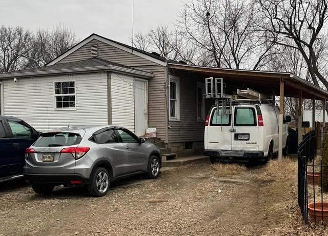 Property at 1122 Maplewood Rd, Columbus, OH 43207, 3 beds, 1 bath