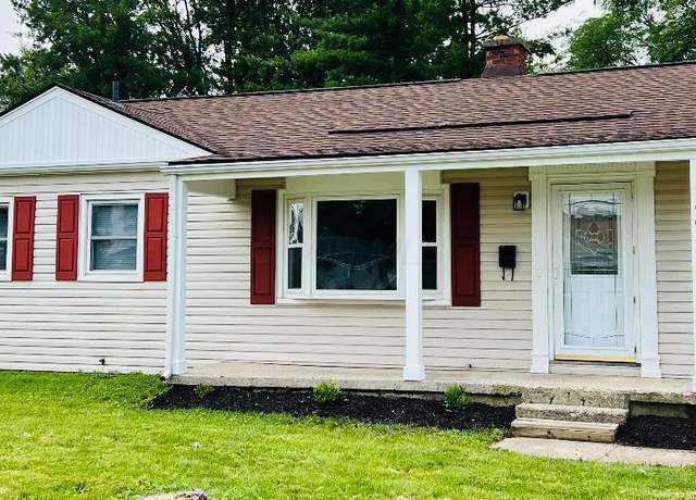 Property at 1903 E Beaumont Rd, Columbus, OH 43224, 2 beds, 1 bath