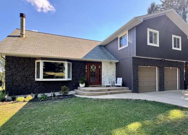 Property at 173 Lakeview Dr NE, Lancaster, OH 43130, 3 beds, 2.5 baths