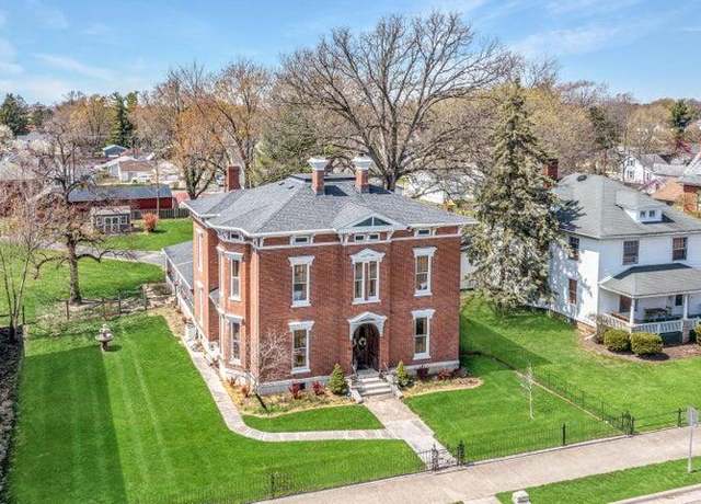 Property at 59 S Chillicothe St, South Charleston, OH 45368, 4 beds, 3.5 baths