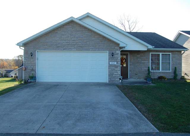 Property at 247 Brookside Dr, Chillicothe, OH 45601, 2 beds, 2 baths