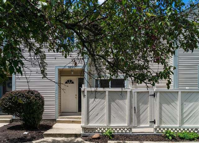 Property at 5258 Captains Ct, Columbus, OH 43220, 2 beds, 1.5 baths
