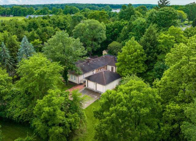 Property at 2830 Silver St, Granville, OH 43023, 3 beds, 2 baths