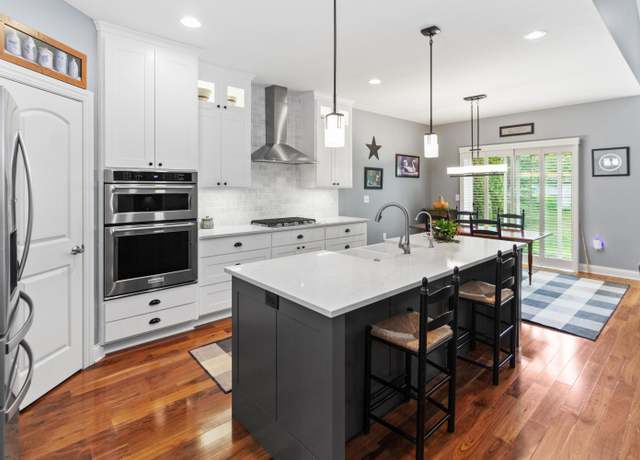 Property at 3687 Foresta Grand Dr, Powell, OH 43065, 3 beds, 2.5 baths