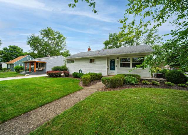 Photo of 2496 Swansea Rd, Upper Arlington, OH 43221