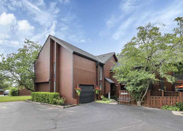Property at 4810 Crazy Horse Ln, Westerville, OH 43081, 4 beds, 2.5 baths