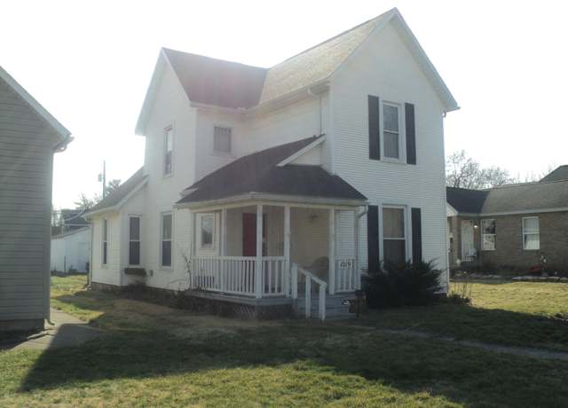 Property at 1019 Briar Ave, Washington Court House, OH 43160, 3 beds, 1.5 baths
