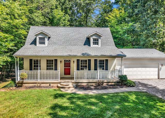 Property at 428 Grand Ridge Dr, Howard, OH 43028, 3 beds, 2.5 baths