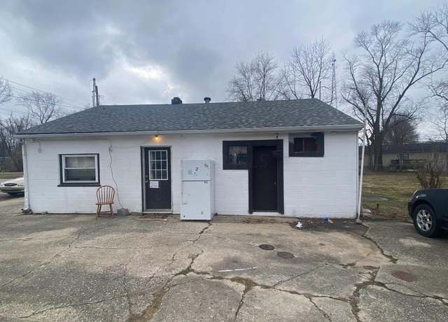 Property at 5115 Hamilton Eaton Rd, Hamilton, OH 45013, 2 beds, 1 bath
