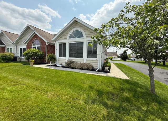 Property at 663 Hampton Woods Dr, Marion, OH 43302, 3 beds, 2 baths