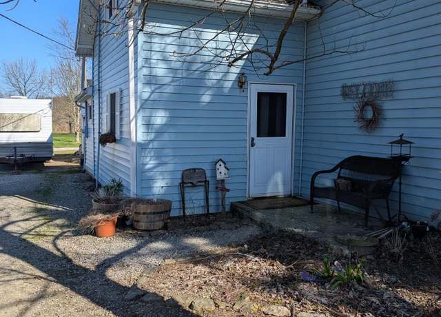 Property at 1602 Troy Rd, Delaware, OH 43015, 3 beds, 1 bath